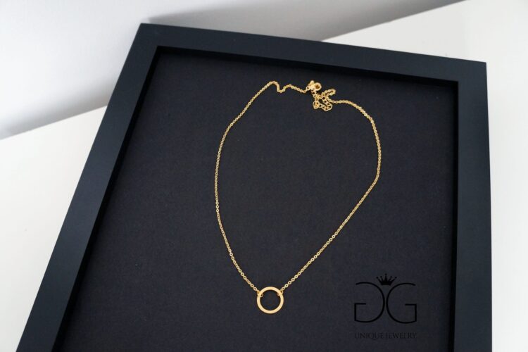 GG UNIQUE GOLD CIRCLE KARMA NECKLACE