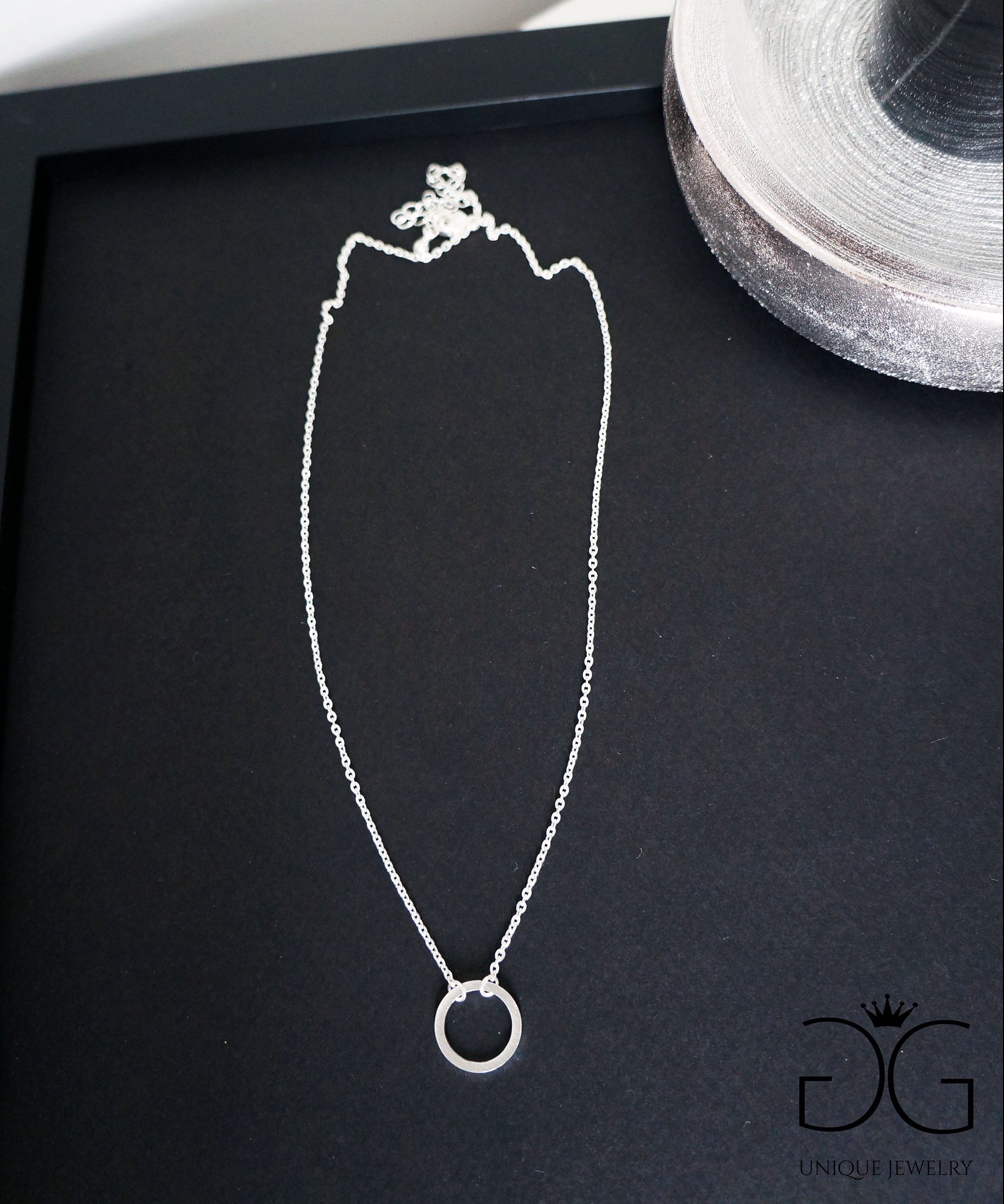 Silver Karma circle necklace | GG UNIQUE