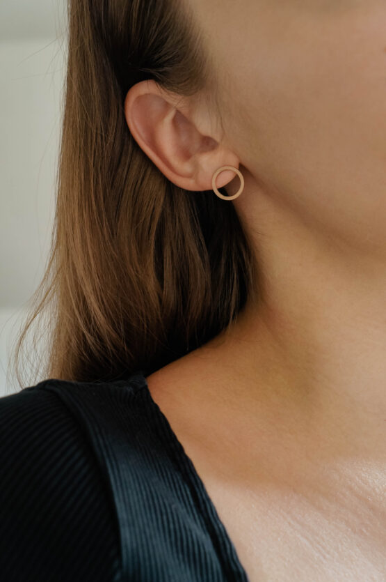 Minimal circle earrings - GG Unique