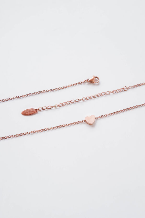 Minimal chain necklace with a heart - GG Unique