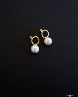 Gold plated circles with swarovski pearls