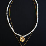 Freshwater pearl necklace with gold plated parts - GG UNIQUE