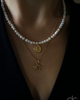 GG UNIQUE FRESHWATER PEARLS NECKLACE WITH GOLD PLATED COINS