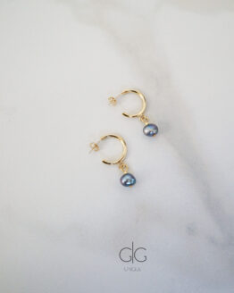 Mini golden hoop earrings with dark fresh-water pearls GG UNIQUE