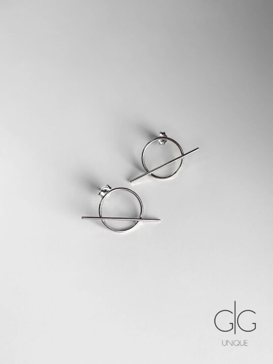 Minimalist silver plated round earrings with stripe - GG Unique