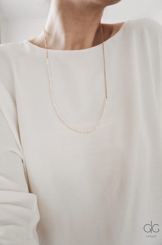 Minimal freshwater pearl necklace with a gold plated chain - GG UNIQUE