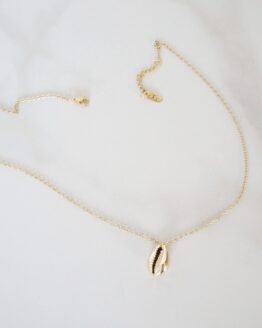 Natural shell necklace with gold plating - GG UNIQUE