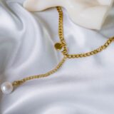 Gold color necklace with a freshwater pearl - GG Unique