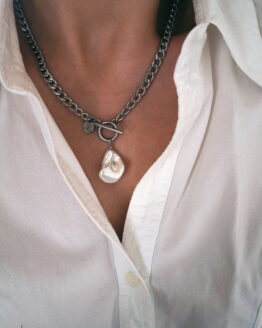 Large trendy chain and white pearl mass necklace - GG UNIQUE