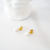 Minimal fresh-water pearls hanging earrings - GG UNIQUE