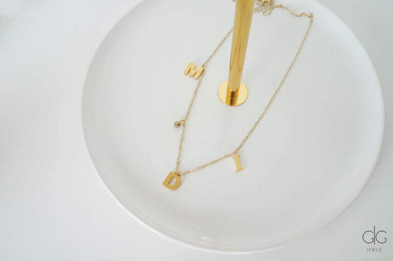 Trendy gold plated letter necklace - 2-3 letters - GG UNIQUE