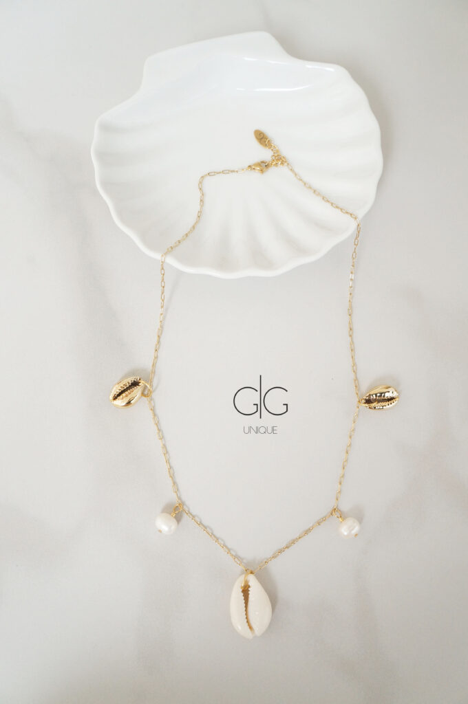 Natural shells and pearls gold plated necklace - GG UNIQUE