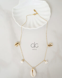 Natural shells and pearls gold plated necklace - GG UNIQUE