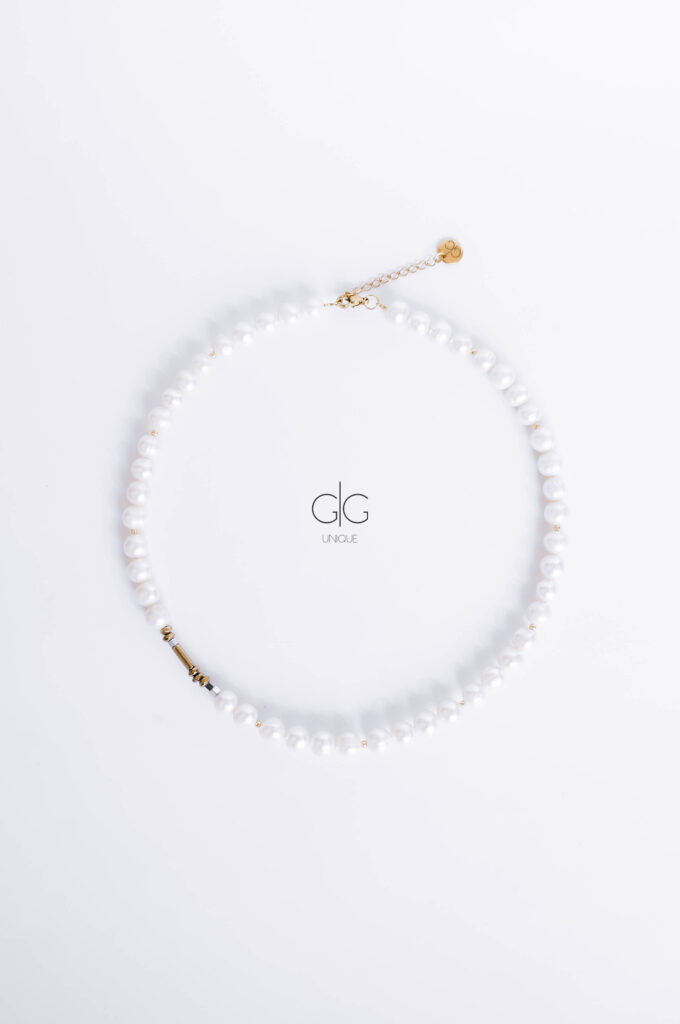 Large pearl necklace with hematite stones - GG Unique