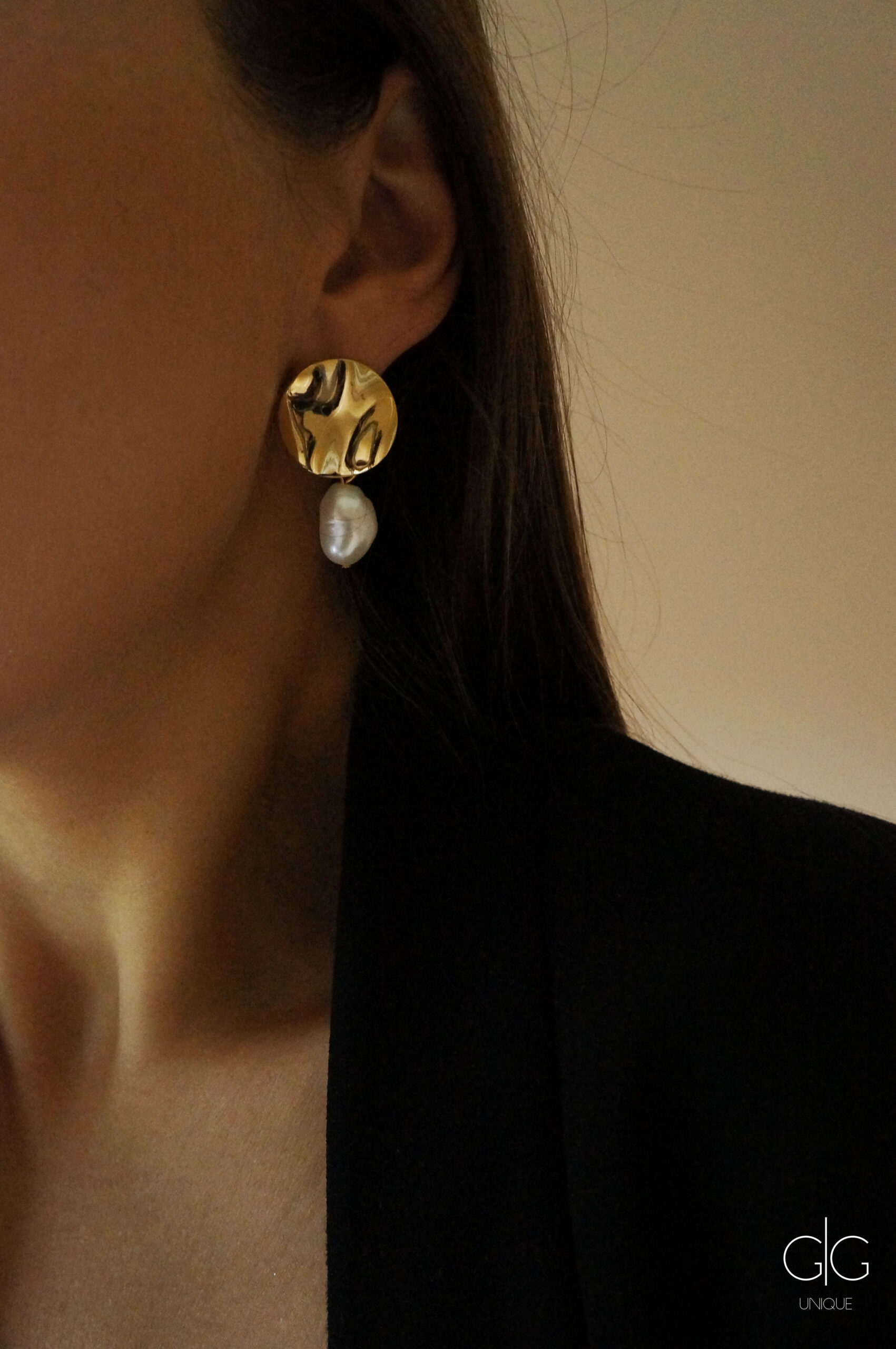 Round gold plate earrings with pearls - GG UNIQUE