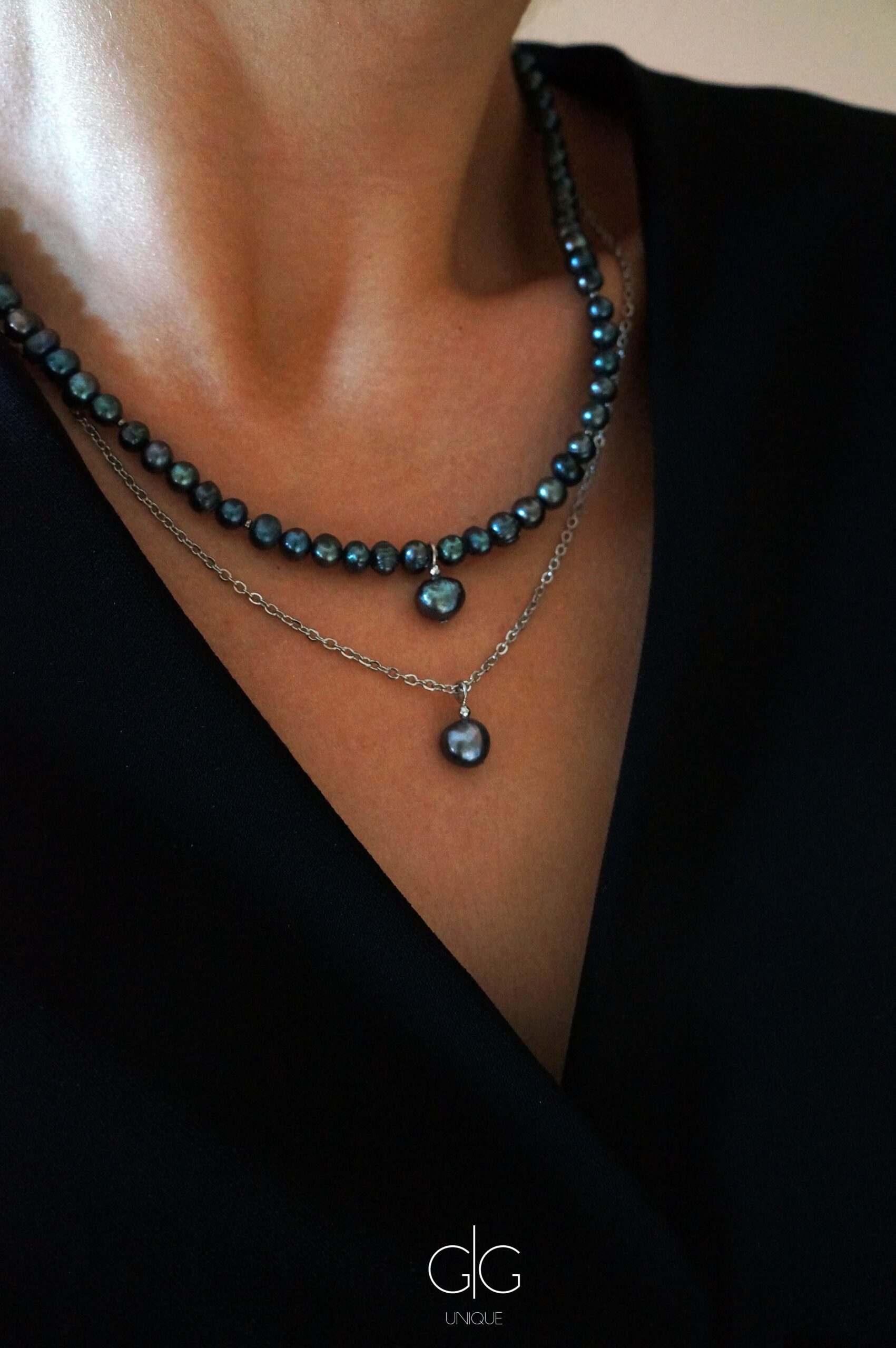 Dark freshwater pearl necklace with pearl pendant - GG UNIQUE