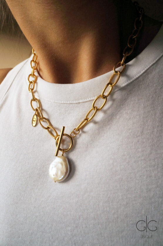 Massive Keshi pearl gold plated necklace - GG UNIQUE
