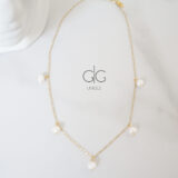 Minimal subtle gold necklace with freshwater pearls - GG UNIQUE