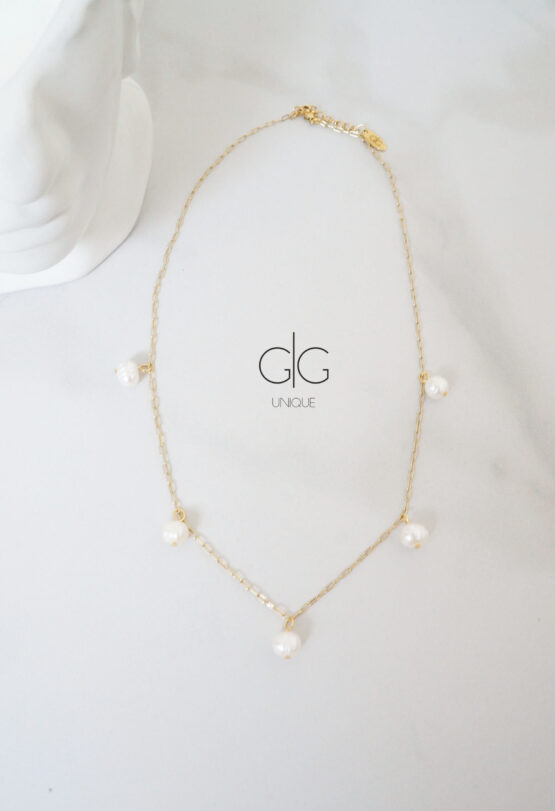Minimal subtle gold necklace with freshwater pearls - GG UNIQUE