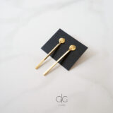 Minimal style long gold stick earrings - GG UNIQUE