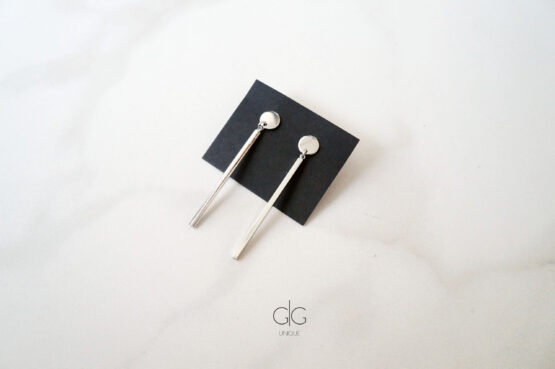 Minimal style long silver stick earrings - GG UNIQUE