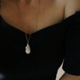 Exclusive long gold plated necklace with large baroque pearl
