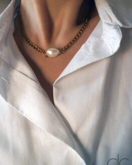 Curb chain necklace with a big freshwater pearl - GG UNIQUE