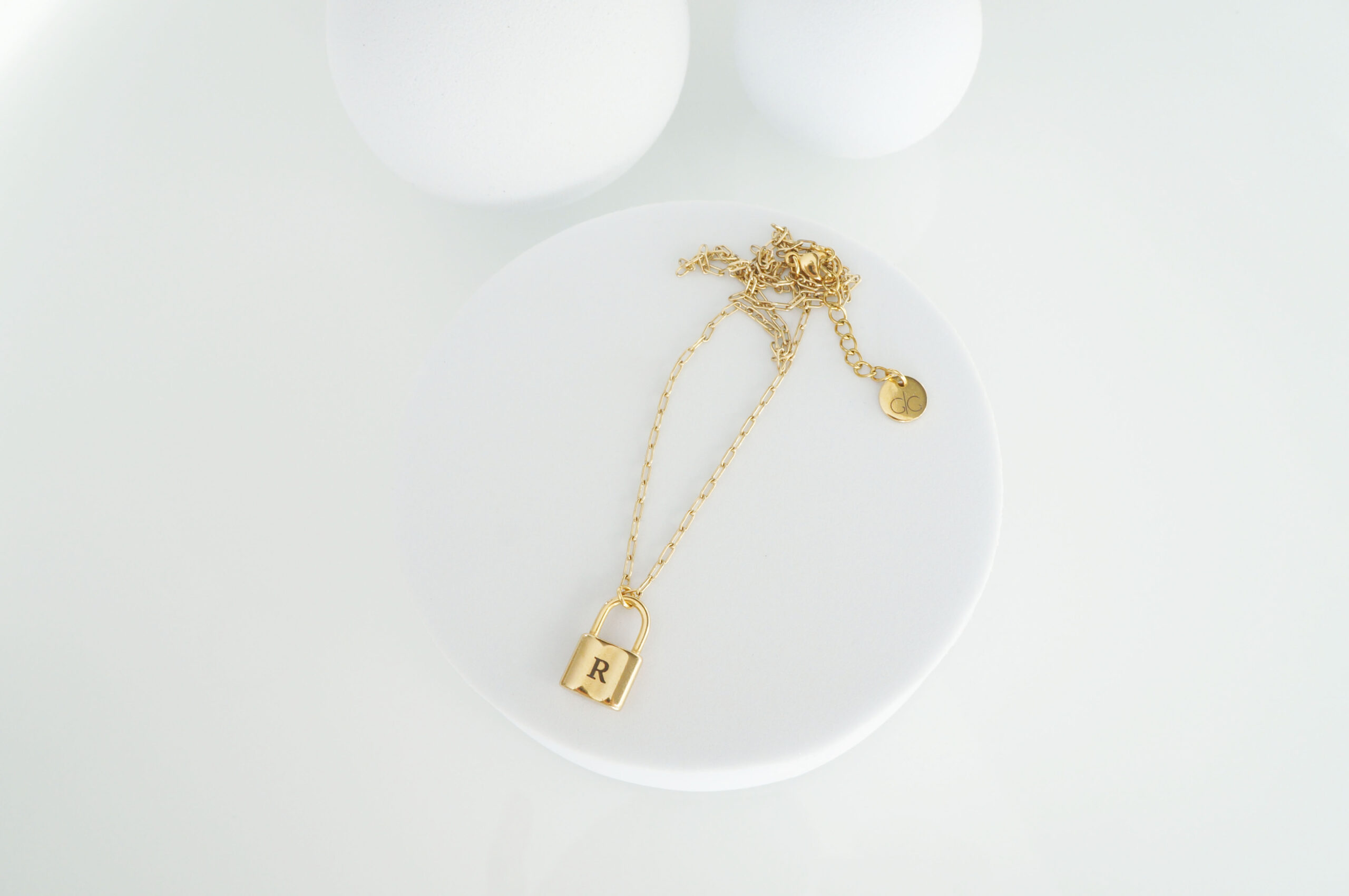 Personalized gold locker pendant necklace - GG UNIQUE