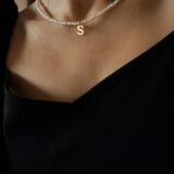 Small pearl necklace with a letter - GG UNIQUE