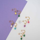 Colorful mini howlite stone hoop earrings - GG UNIQUE