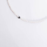 Small pearl necklace with a silver heart - GG Unique