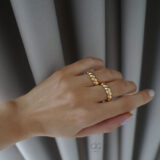 Trendy gold ring - GG Unique