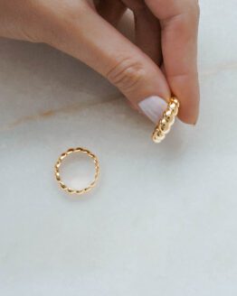 Trendy gold ring - GG Unique