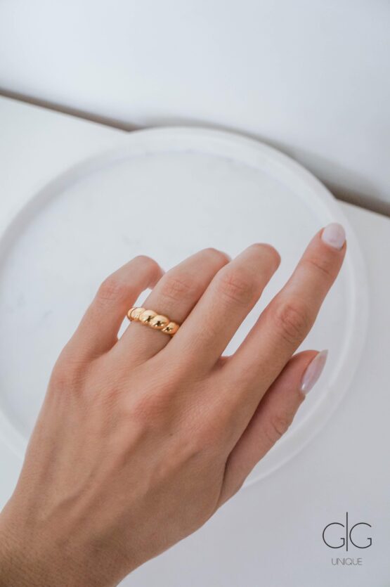 Trendy gold plated ring - GG Unique