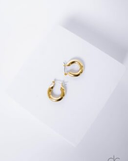 Simple gold plated hoop earrings - GG Unique