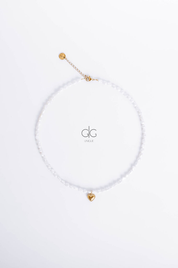Pearl necklace with a heart pendant in gold - GG Unique