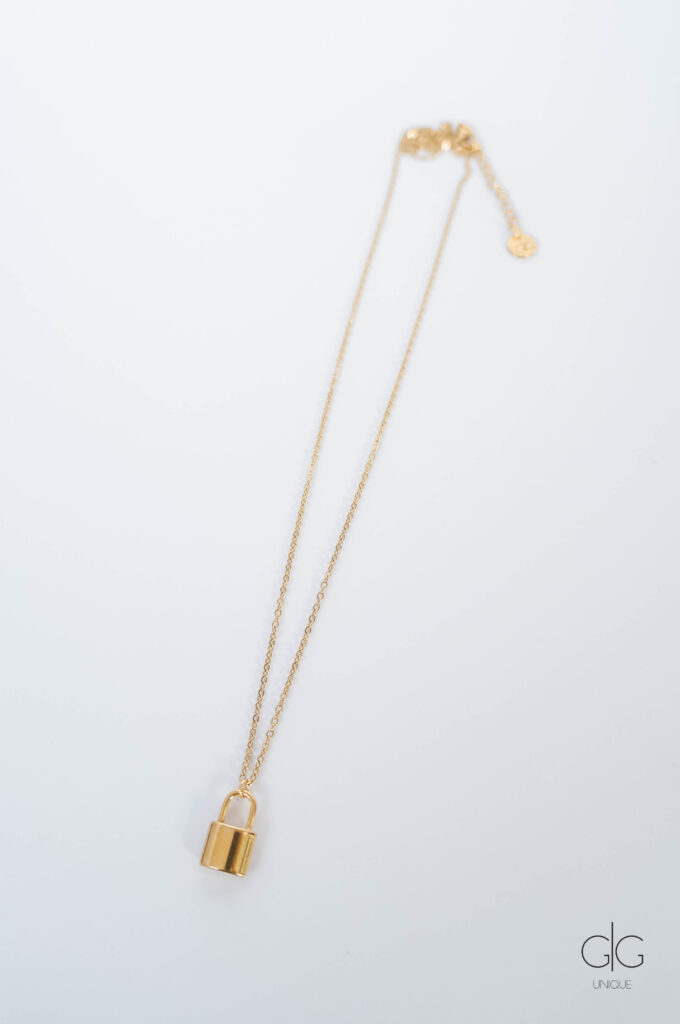 Long necklace chain with a locker pendant - GG UNIQUE