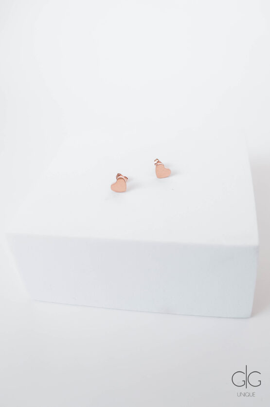 Minimal heart earrings in rose gold - GG UNIQUE