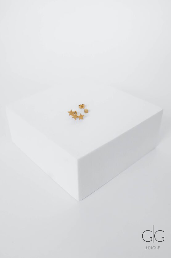 Minimal cube and star earrings in gold - GG UNIQUE