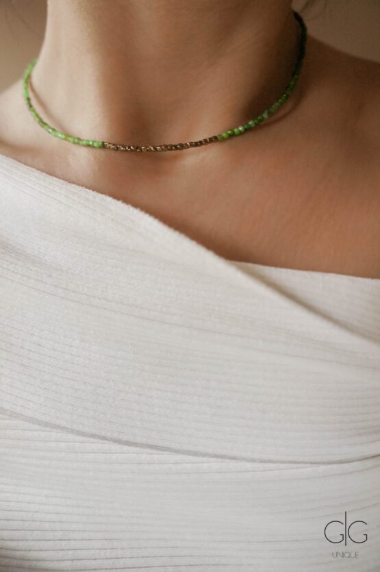 Green nephrite stone necklace - GG Unique
