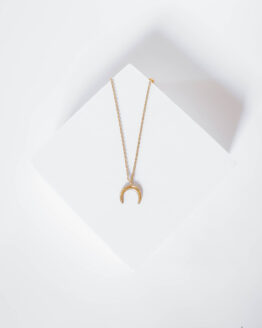 Minimal moon chain necklace - GG Unique