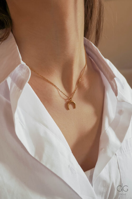 Minimal moon chain necklace - GG Unique