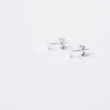 Minimal silver triangle earrings - GG Unique