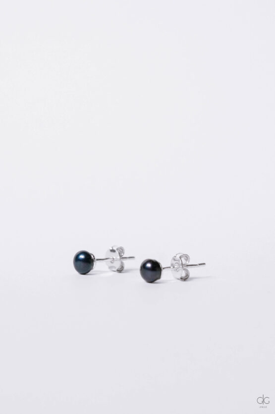 Minimal silver dark pearl earrings - GG Unique