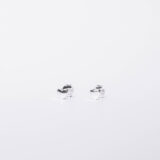 Minimal silver heart earrings - GG Unique