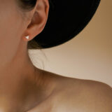 Minimal silver triangle earrings - GG Unique