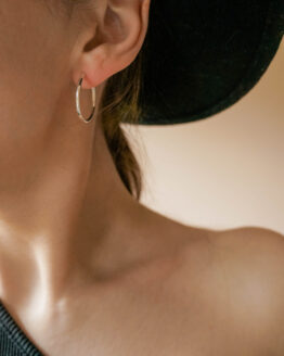 Minimal silver hoop earrings - GG Unique
