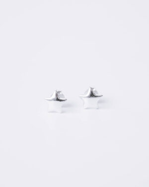 Minimal silver star earrings - GG Unique
