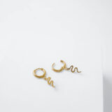 Mini hoop snake earrings - GG Unqie