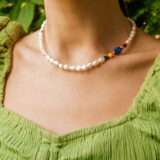 Pearl necklace with colorful crystals - GG Unique